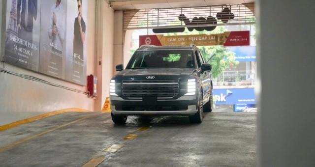 SUV cỡ lớn Hyundai Palisade Hybrid 2026 lộ diện 'full không che' tại Việt Nam